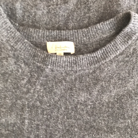 T. BABATON Aritzia MERINO WOOL CASHMERE Blend Poncho! - Picture 5 of 6